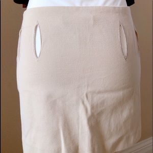 CHLOE Sexy-me belted mini skirt.